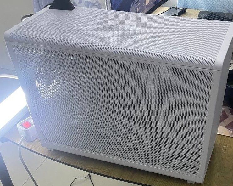 Sprzedaję komputer RX 7800 xt Ryzen 5 7500f 32GB DDR5 2TB M2