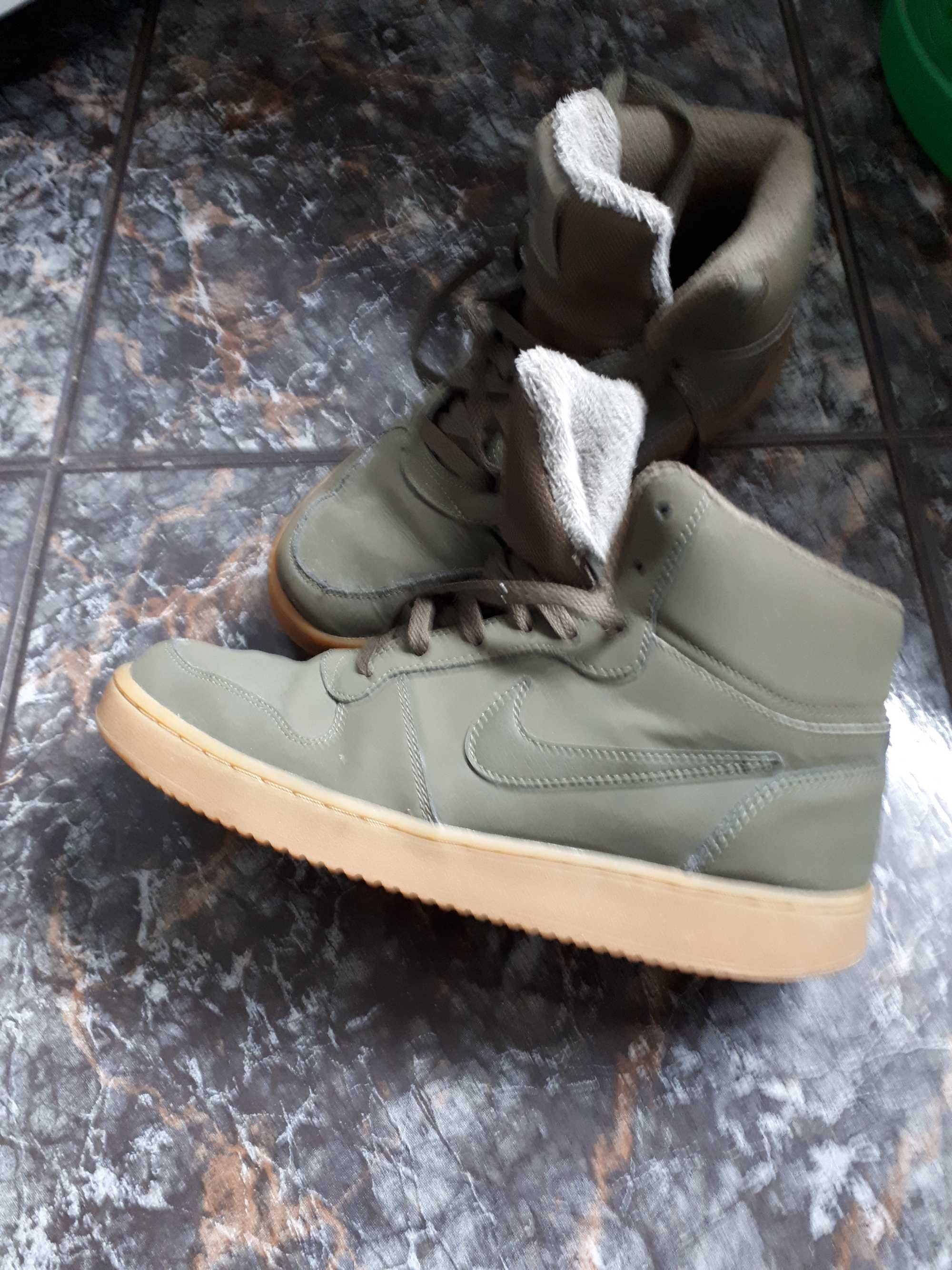 buty Nike Ebernon Mid SE  rozm 42