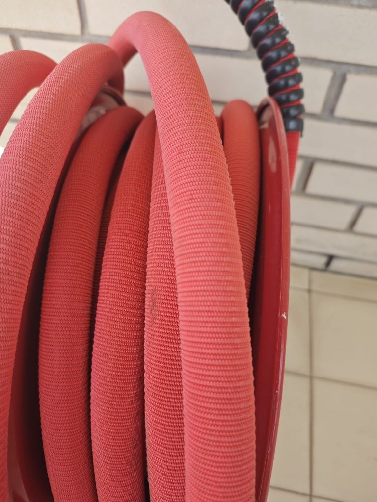 carretel de mangueira de incêndio