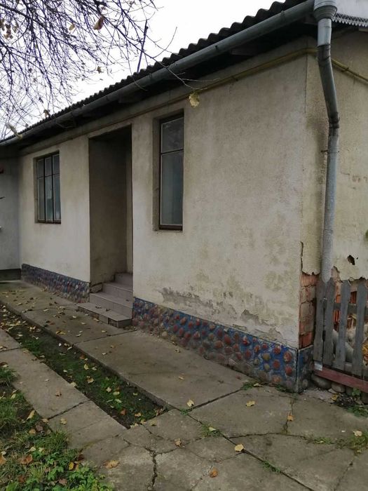 Частина будинку на вул. Шухевичів 3-х кімнатний