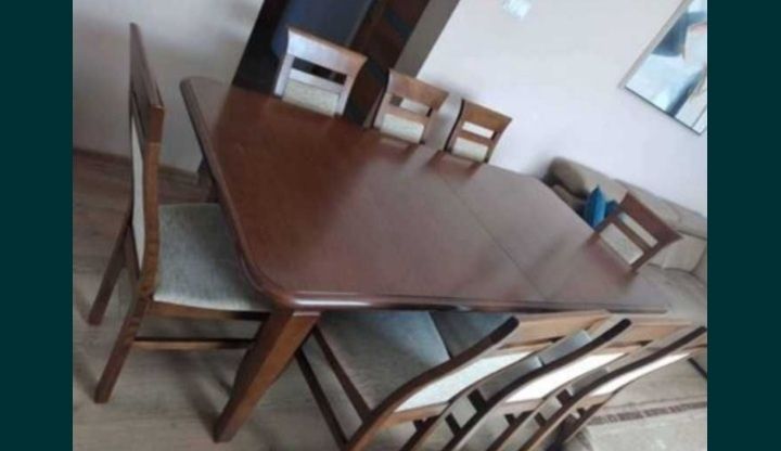 Stół rozkładany I 12 krzeseł