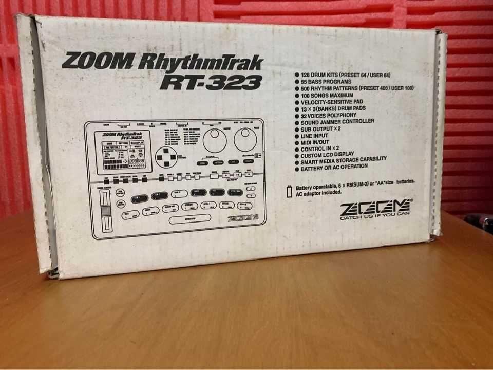 Zoom Rhythmtrak 323