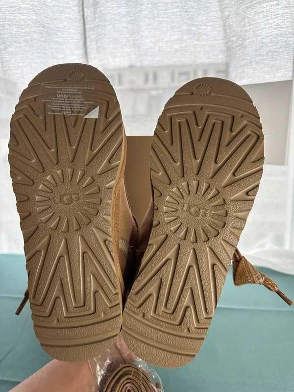 UGG Lowmel Chestnut R.39