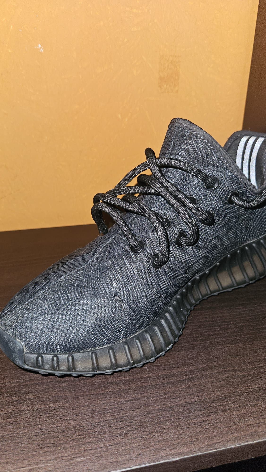 Yeezy boost 350 V2 mono cinder usadas.