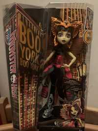 Monster High Boo York Gala Ghoulfriends Luna Mothews lalka
