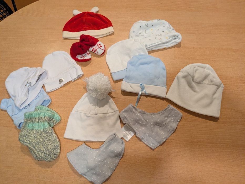 Conjunto de gorros de bebé