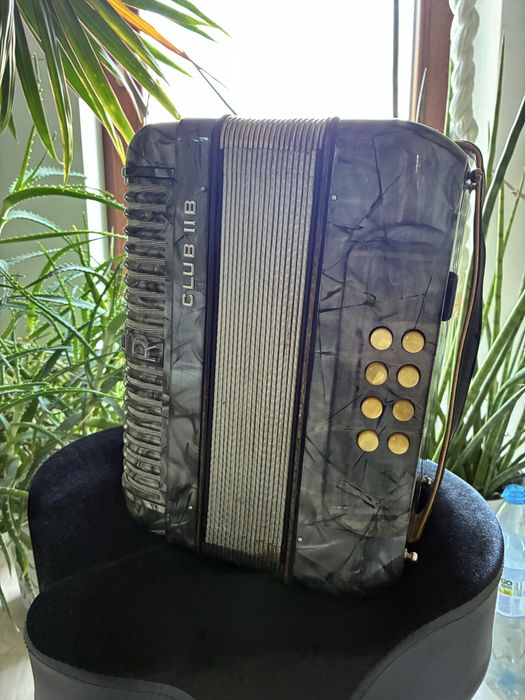 Akordeon guzikowy Hohner Club II B