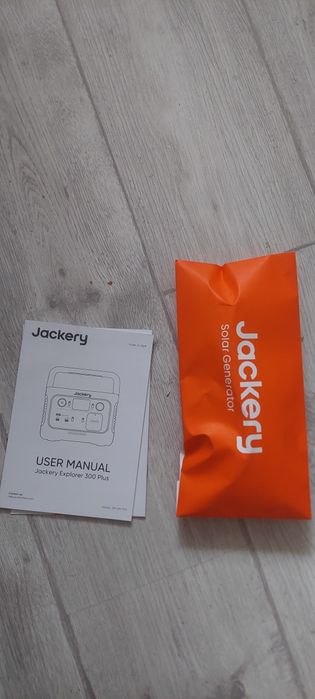 Зарядна станція універсальна Jackery Explorer 300PLS 288WH