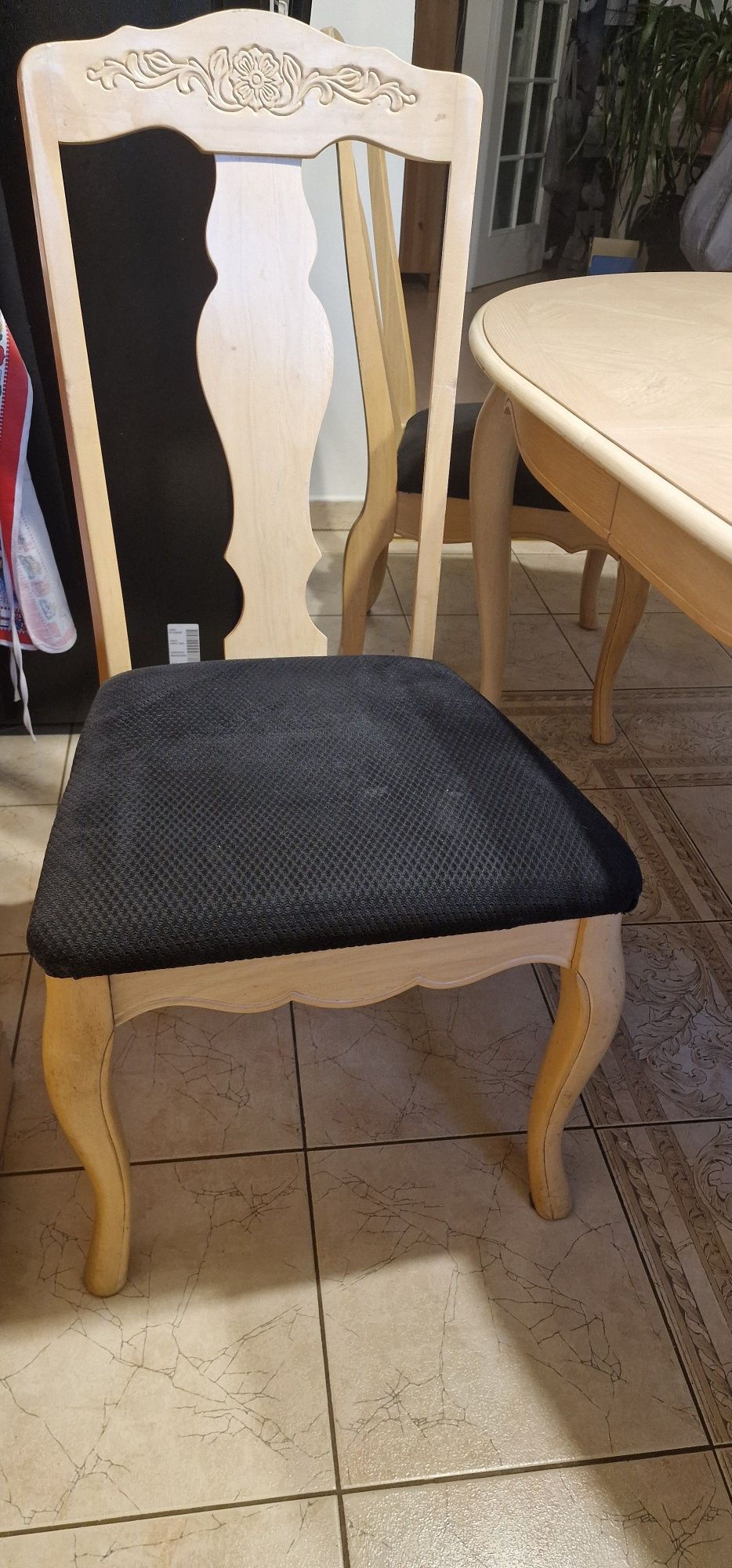Stół + 4 krzesła