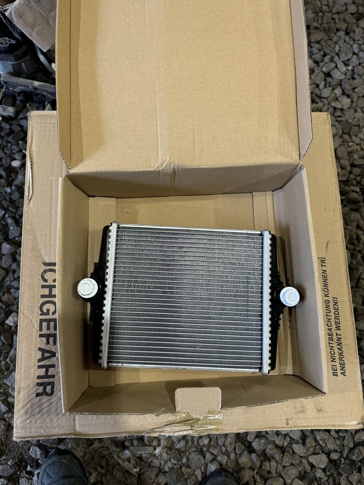 Радиатор радіатор бмв ф20 ф30 ф87 ф32 ф36 bmw f30 f32 f36 f87 m2 b58
