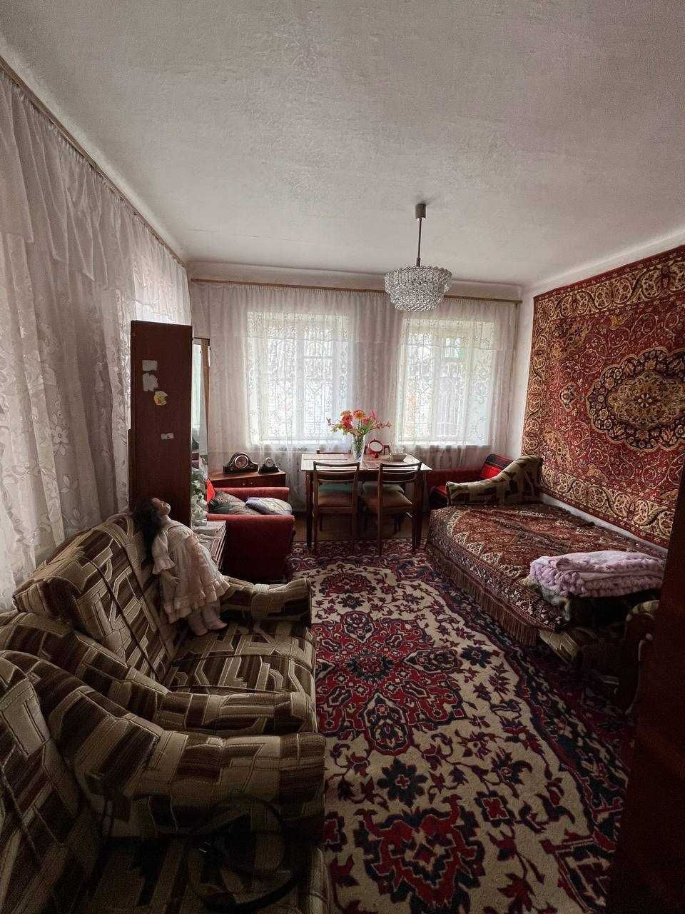 Продаж 1 поверхового будинку з ділянкою в Вінницьких хуторах.