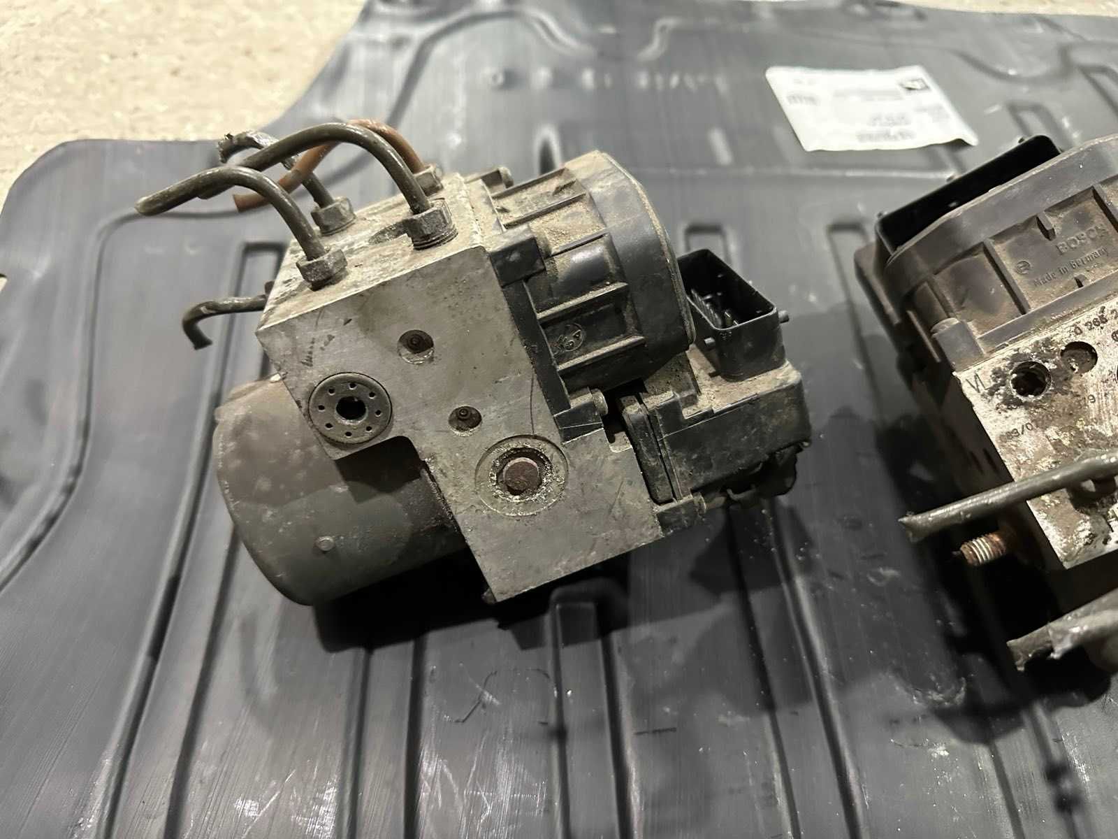 Блок abs opel astra g+ zaffira a (1998-2005) 90581417
