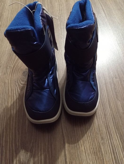 Продам дитячі чобітки