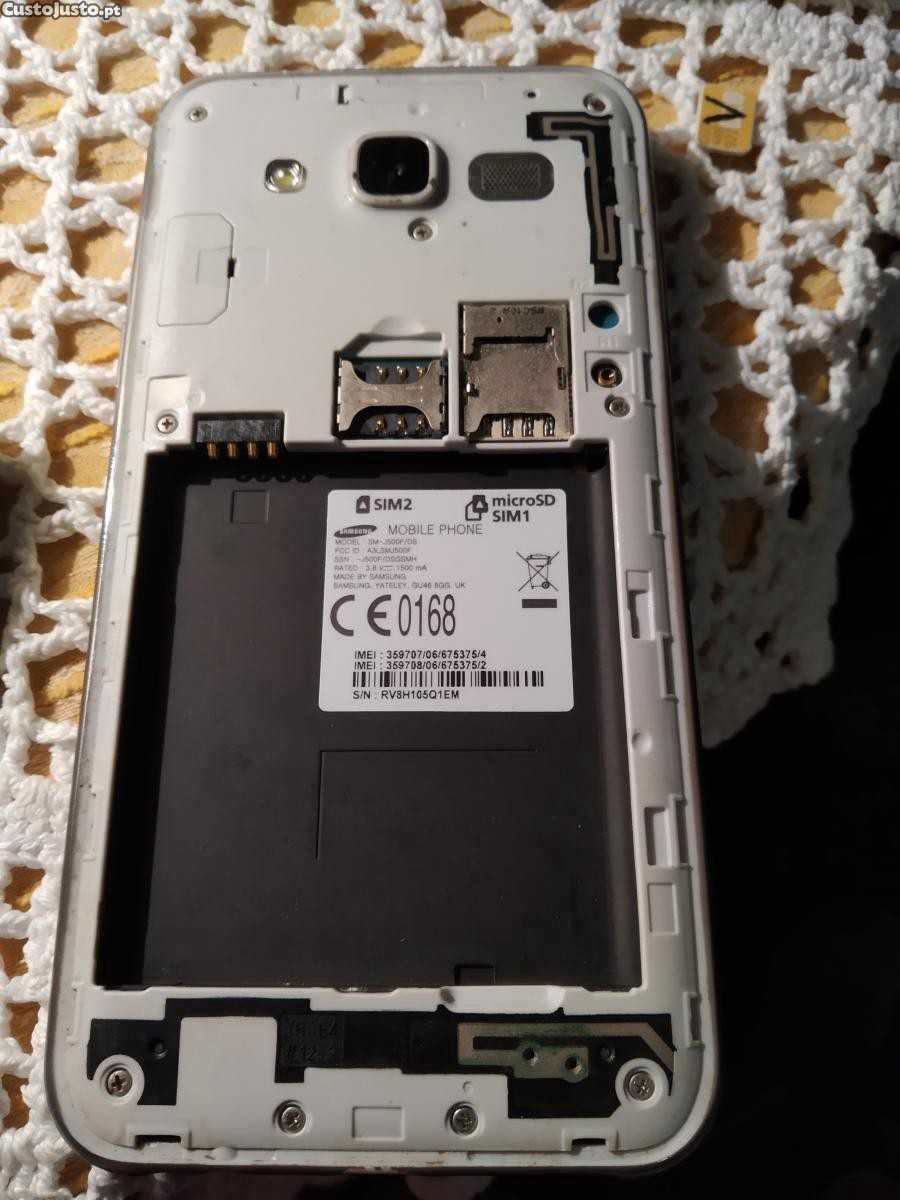 4 telemoveis 2 samsung, 1 lg, 1 alcatel
