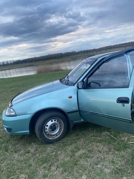 Авто Daewoo Nexia