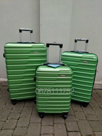 MADISON 03103 Франція валізи чемоданы сумки на колесах