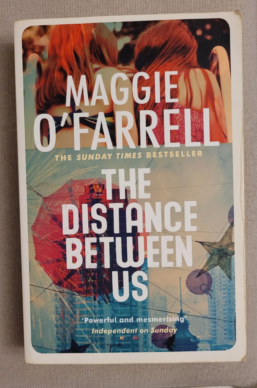 Książka "The distance between us" - Maggie O'Farrel