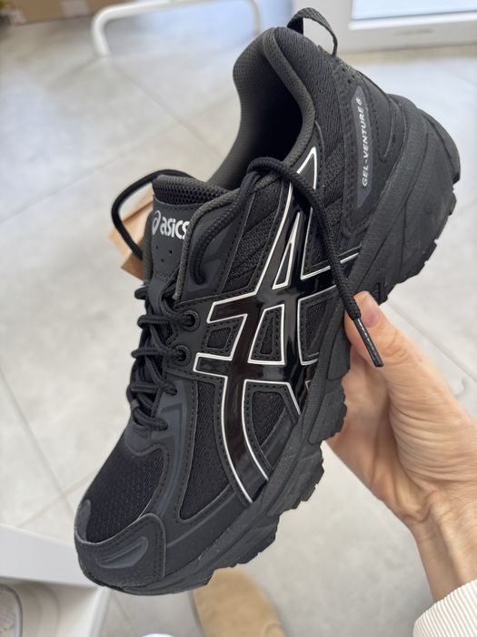 Чоловічі кросівки ASICS Gel-Venture Black 1203A297-002 41 - 42оригінал