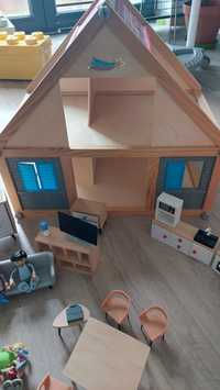Drewniany Domek dla lalek z akcesoriami