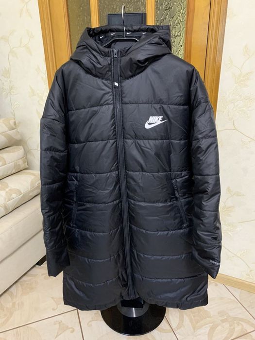 2 Куртки Nike NWS