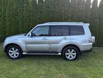 Mitsubishi Pajero 7 osobowy , 3,5 tony na haku
