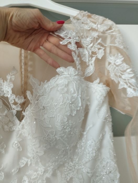 Sincerity suknia ślubna z trenem kolor ivory, nude 40-42