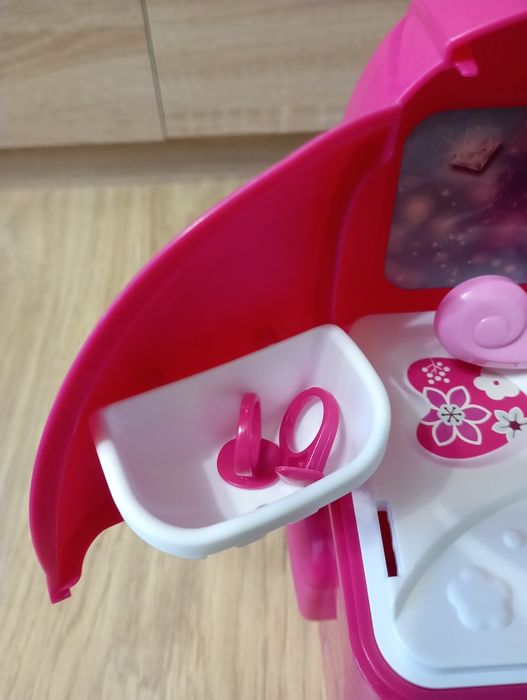 Трюмо для дівчинки в чемодані ( салон краси)