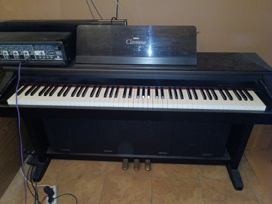 Sprzedam pianino elektryczne