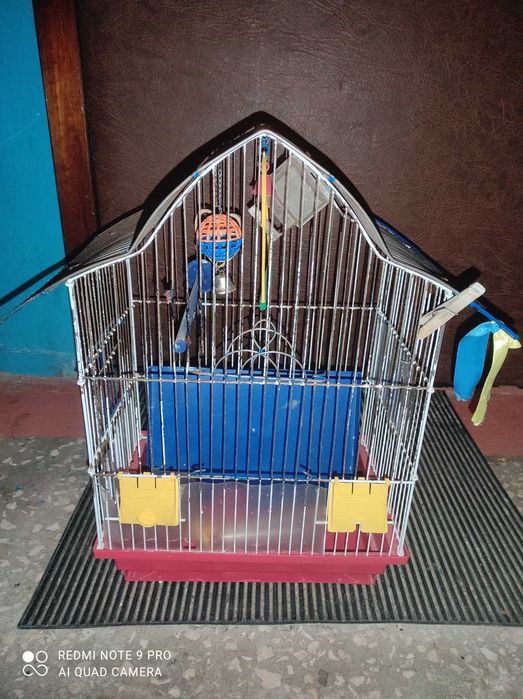Продам клетку для попугаев