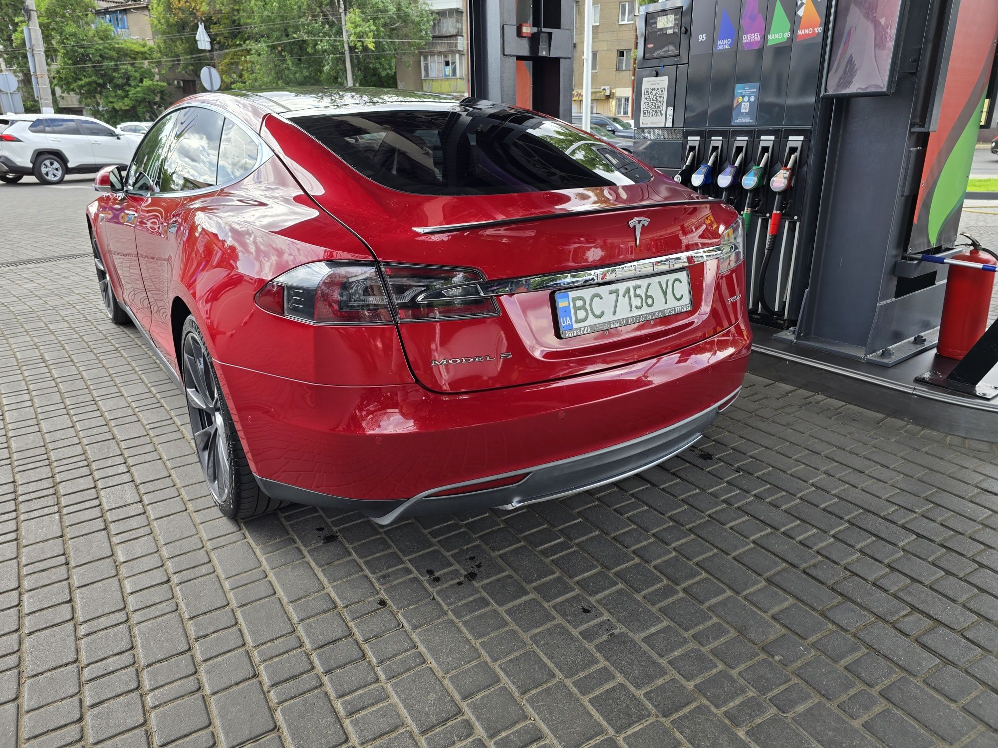 Сдам в аренду Tesla Model S P85D