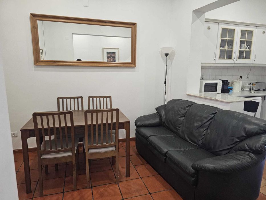 T1+1 Areeiro Mobilado