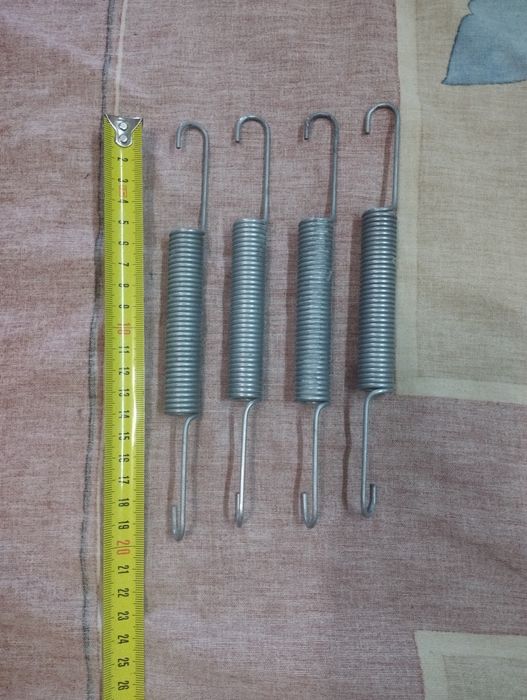 Пружины бака стиральной машины.