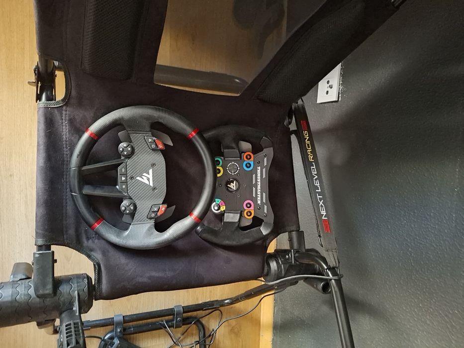 Volante thrustmaster 498 + pedais tlcm + cockpit next level racing lit
