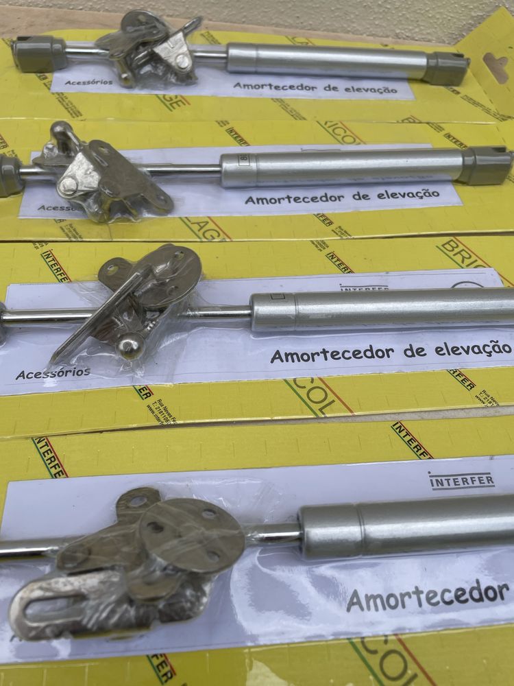 Amortecedores de elevação Interfer