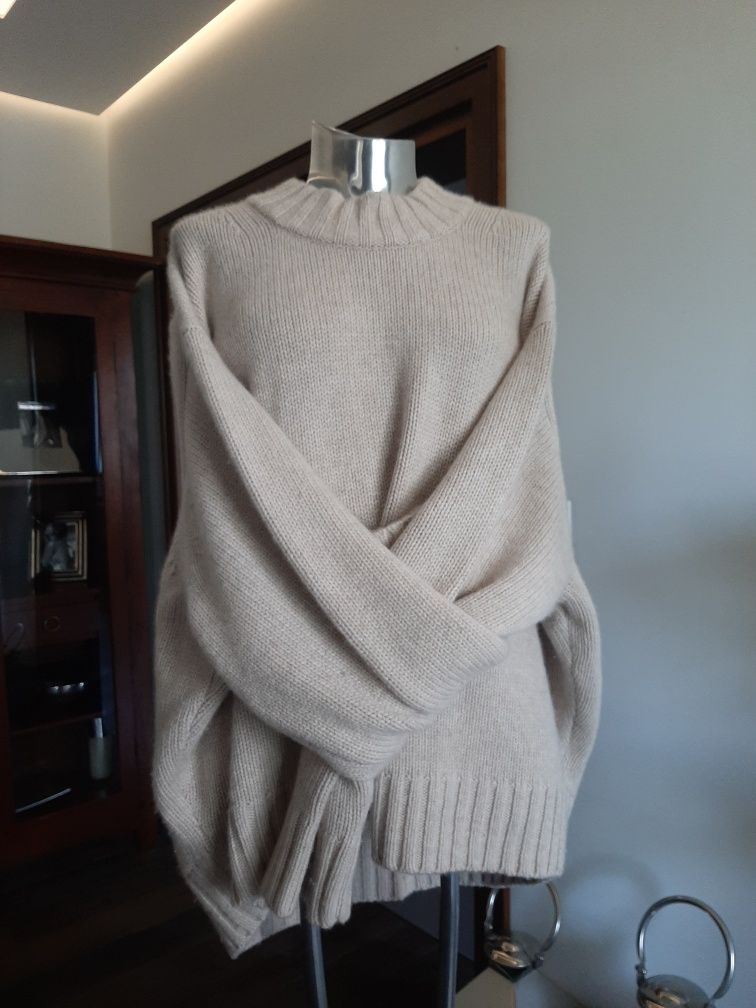 COS Nowy sweter 100% kaszmir