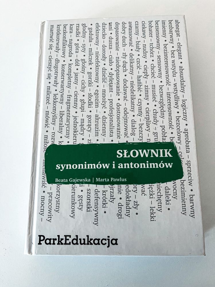 Słownik synonimów i antonimów