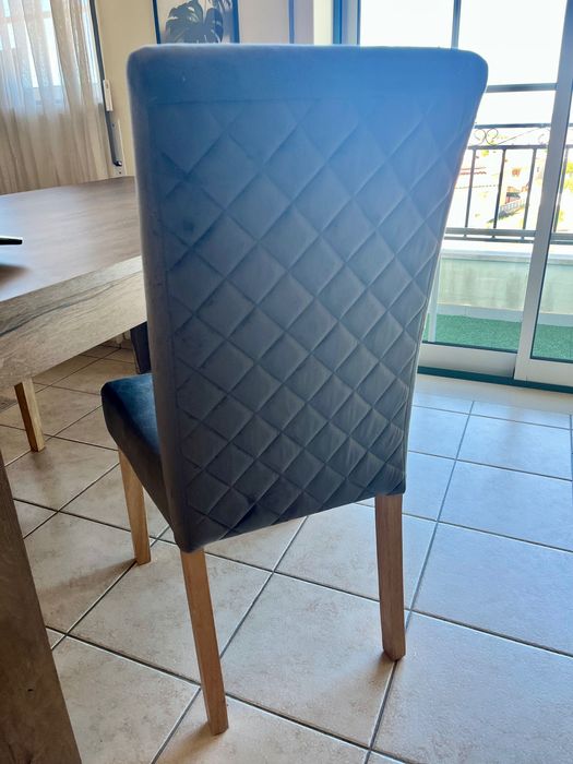 Conjunto de 4 cadeiras veludo JYSK
