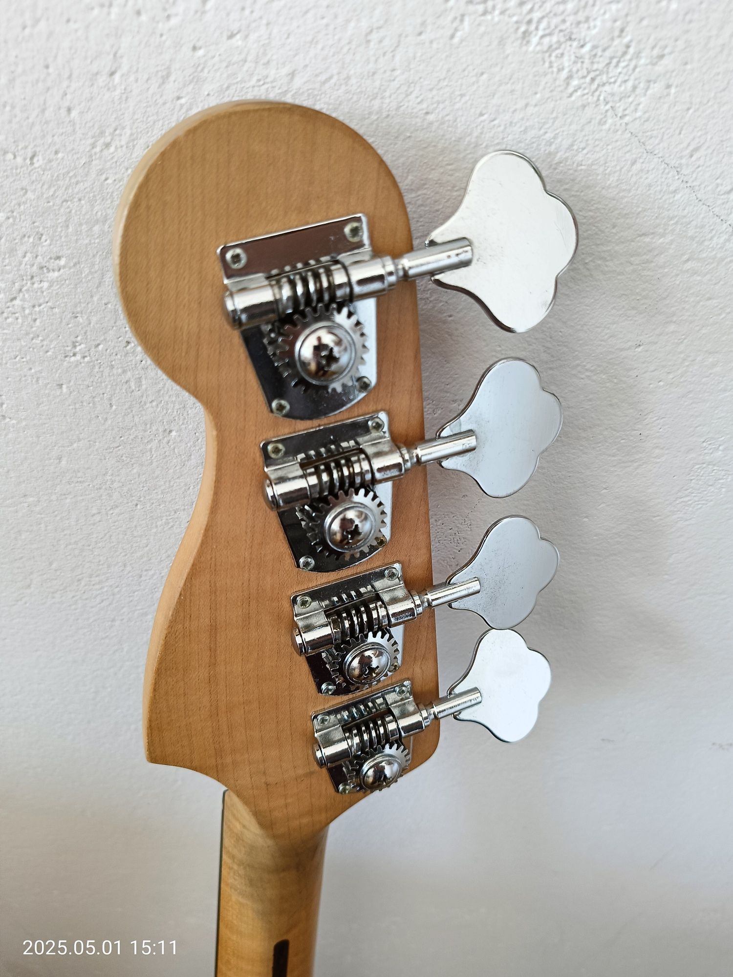 Gitara basowa Hohner Professional Precision Bass Fretless (bezprogowa)