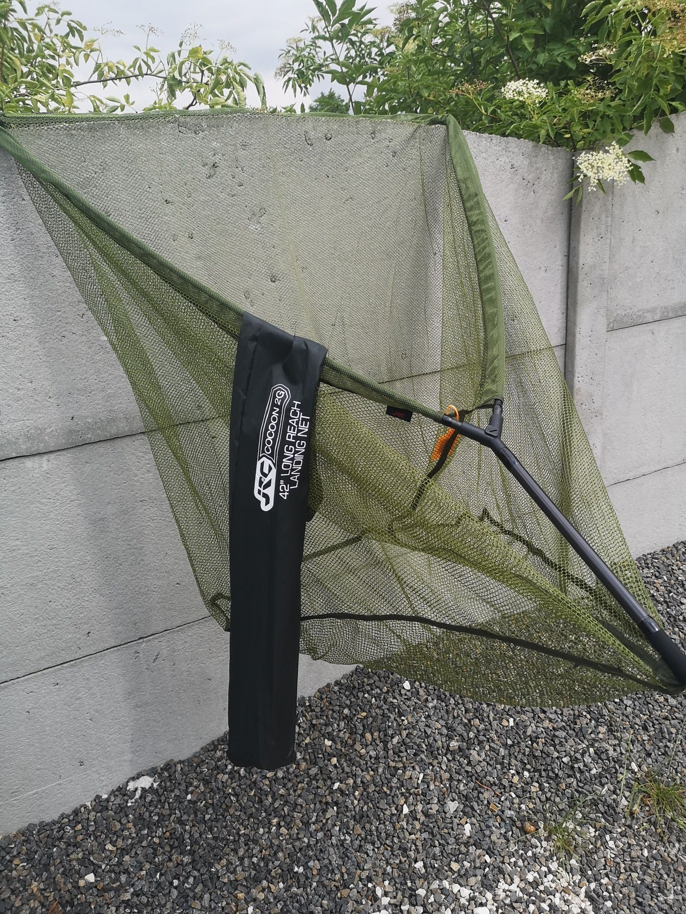 Podbieraka Karpiowy JRC COCOON 2G Long Reach Landing Net 42 "
