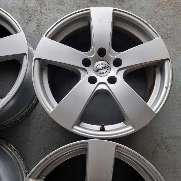 Felgi aluminiowe 17" MERCEDES VW AUDI SEAT 5X112 ET37 66,6mm