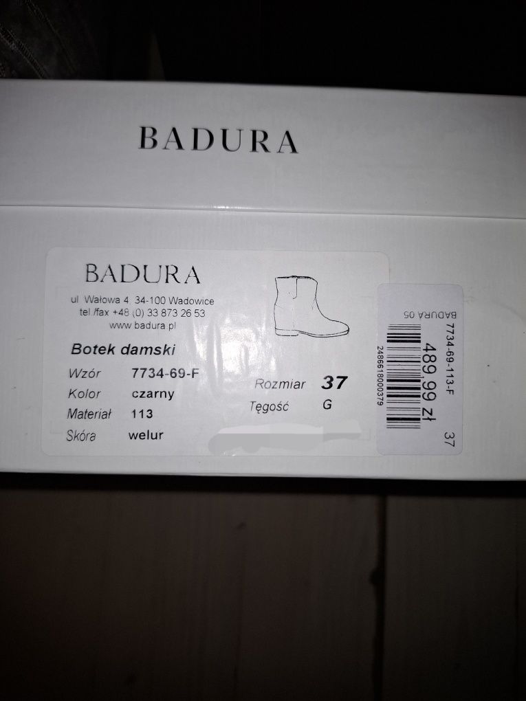 Botki marki Badura 37 na konturnie