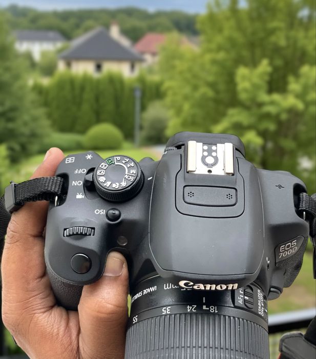 Canon Eos 700D + 18-55mm + bolsa