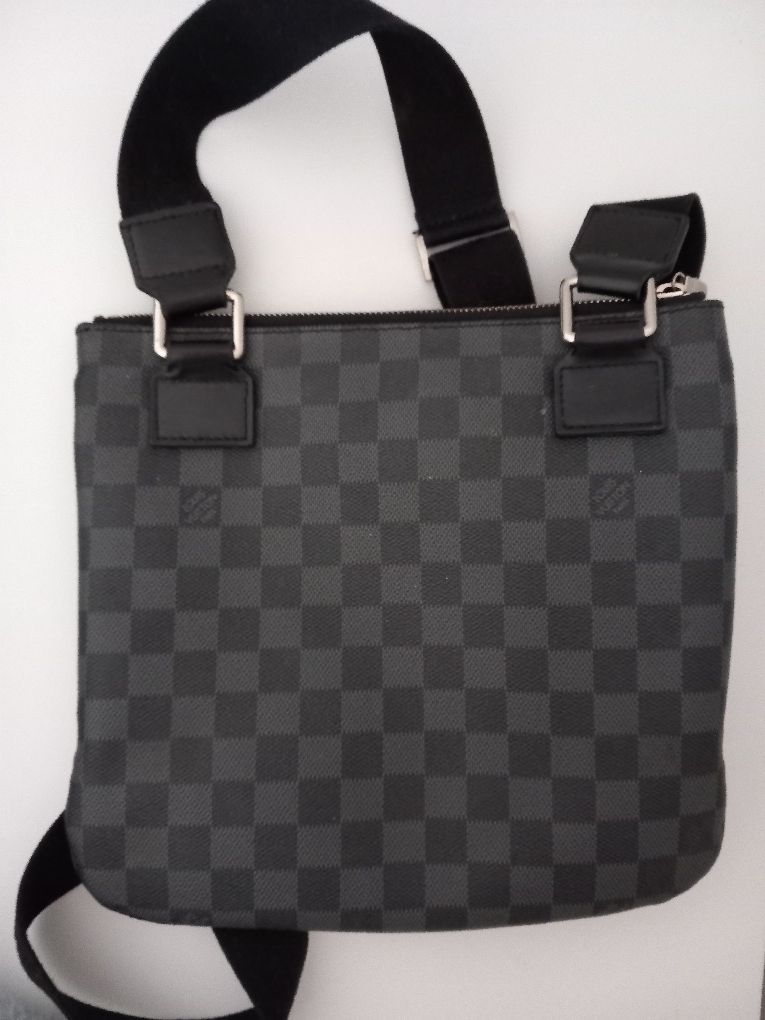 Louis vuitton duża meska nerka skóra monogram