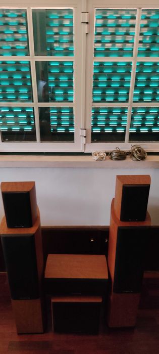 Sistema de Som Wharfedale