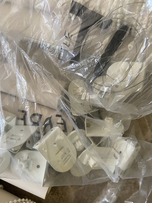 Рулонные бежевые шторы