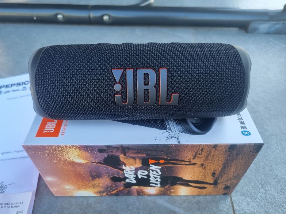 Jbl flip 6 w stanie  perfekcyjnym z gwaracja