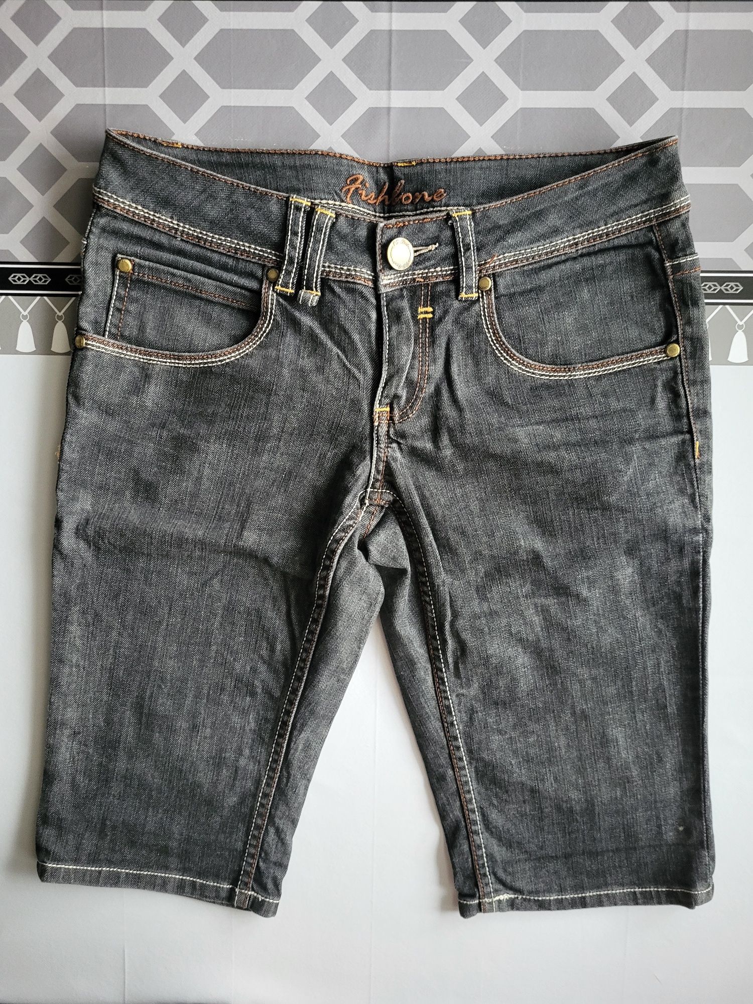Spodnie chłopięce dżinsowe r. 158/164