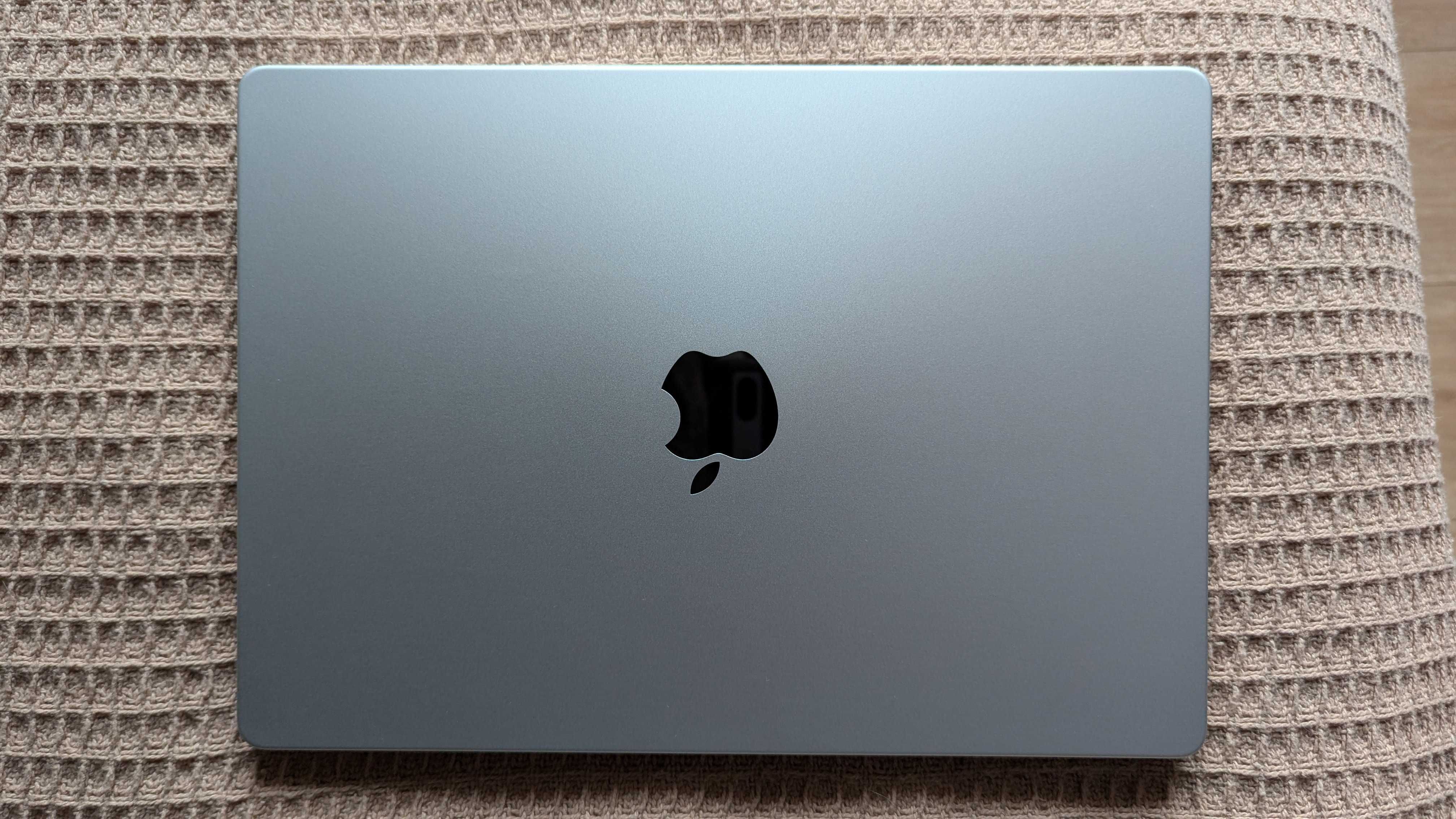 Apple MacBook Pro 14'' Srebrny | M1 Pro | 32GB RAM | 512GB SSD | 14.2"