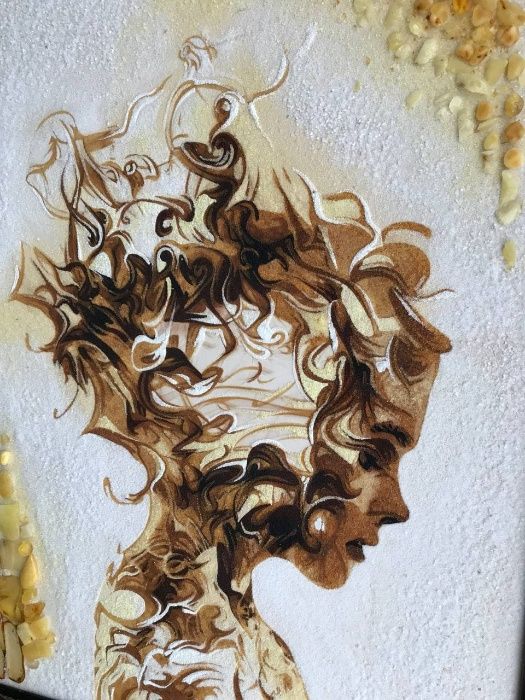 Картина з бурштину "Дівчина" абстракція
