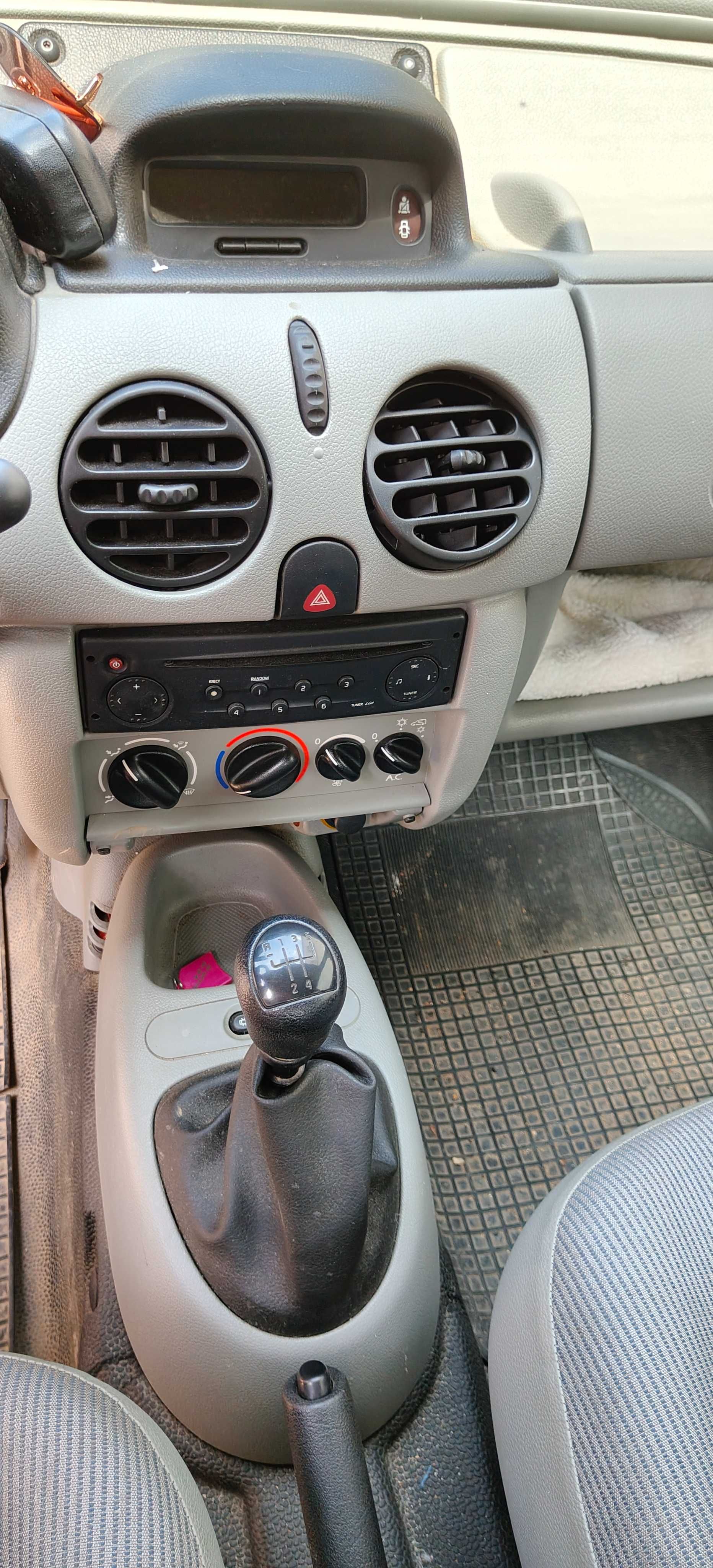 Sprzedam samochód Renault Kangoo